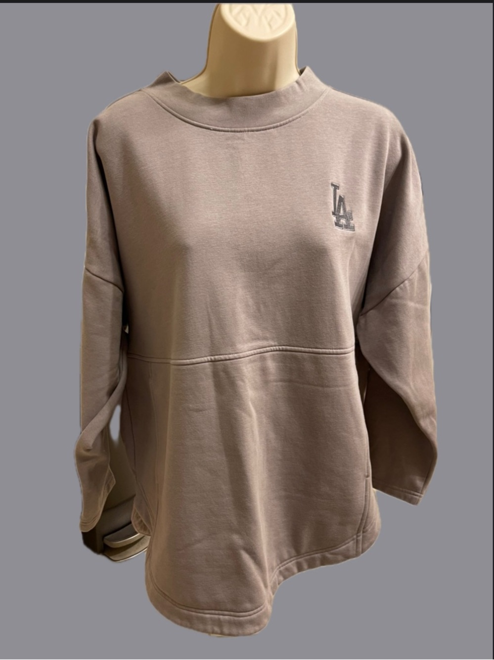 ✨LA Dodgers Men’s Sweatshirt Genuine Merchandise - NWOT✨
